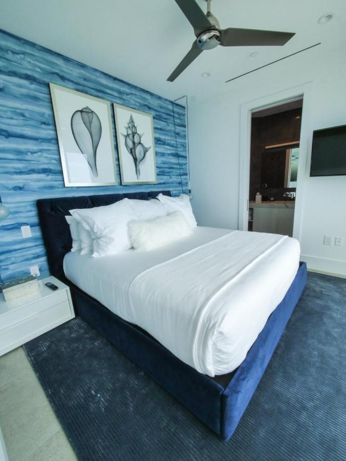 Rum Point Club Residences Driftwood Village Buitenkant foto